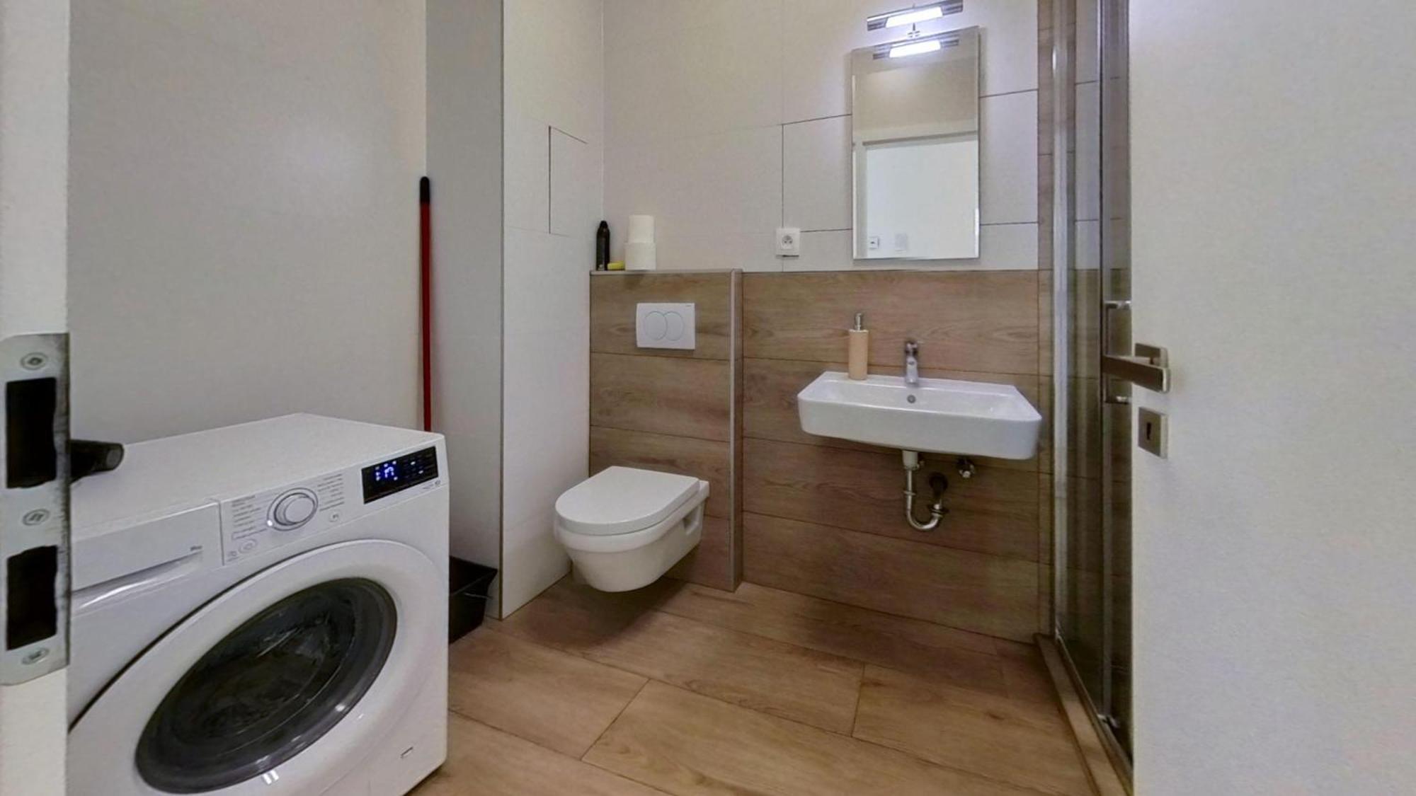 Air-Conditioned 2 Room Apartment, With Terrace, Rovinka, 302 Buitenkant foto