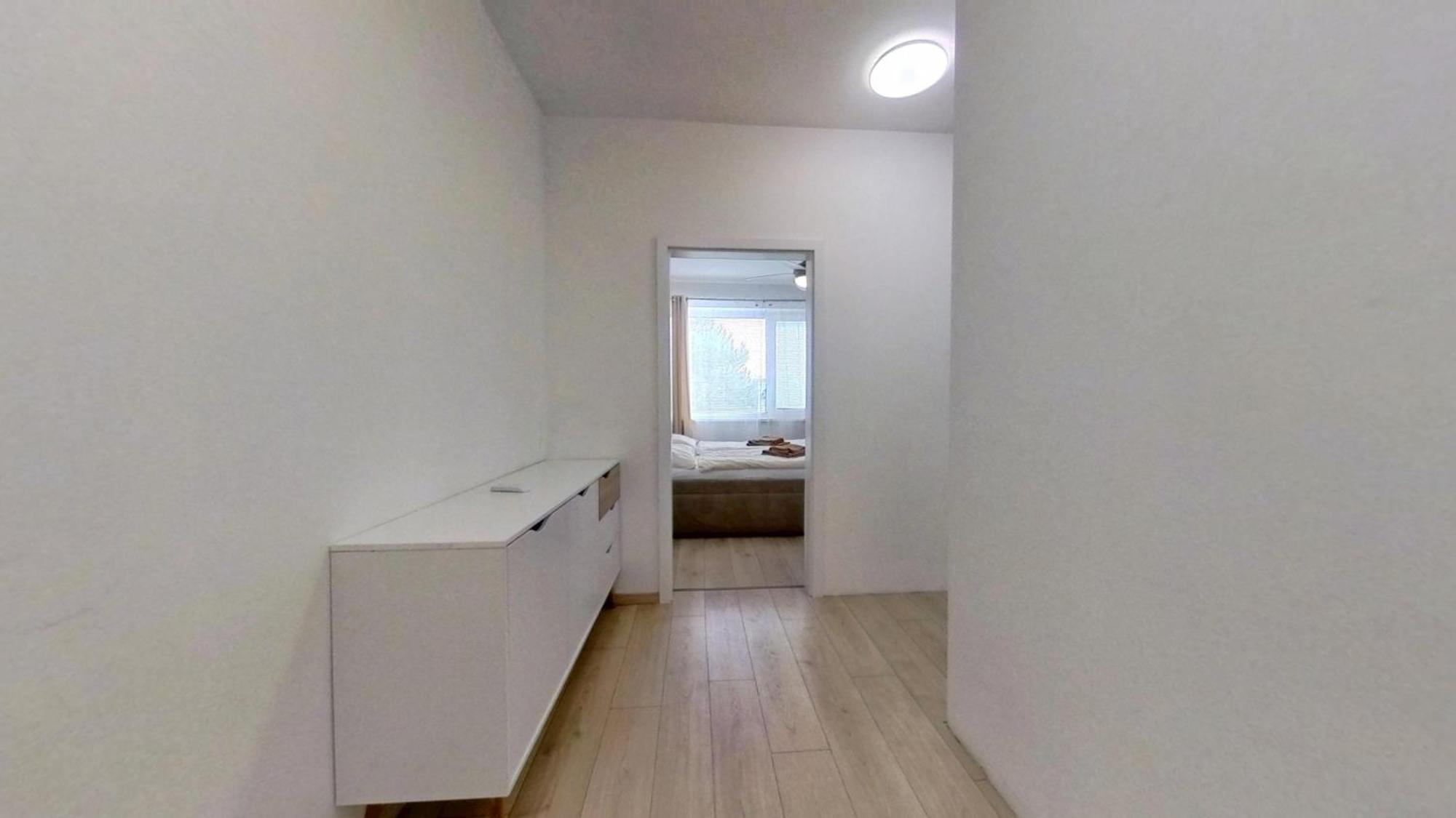 Air-Conditioned 2 Room Apartment, With Terrace, Rovinka, 302 Buitenkant foto